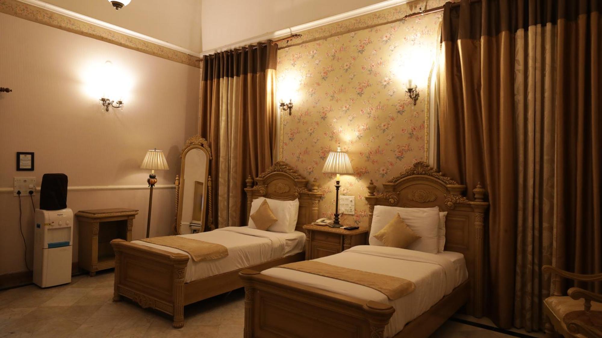 Hotel Merwara Estate- A Luxury Heritage Resort Аджмер Екстер'єр фото