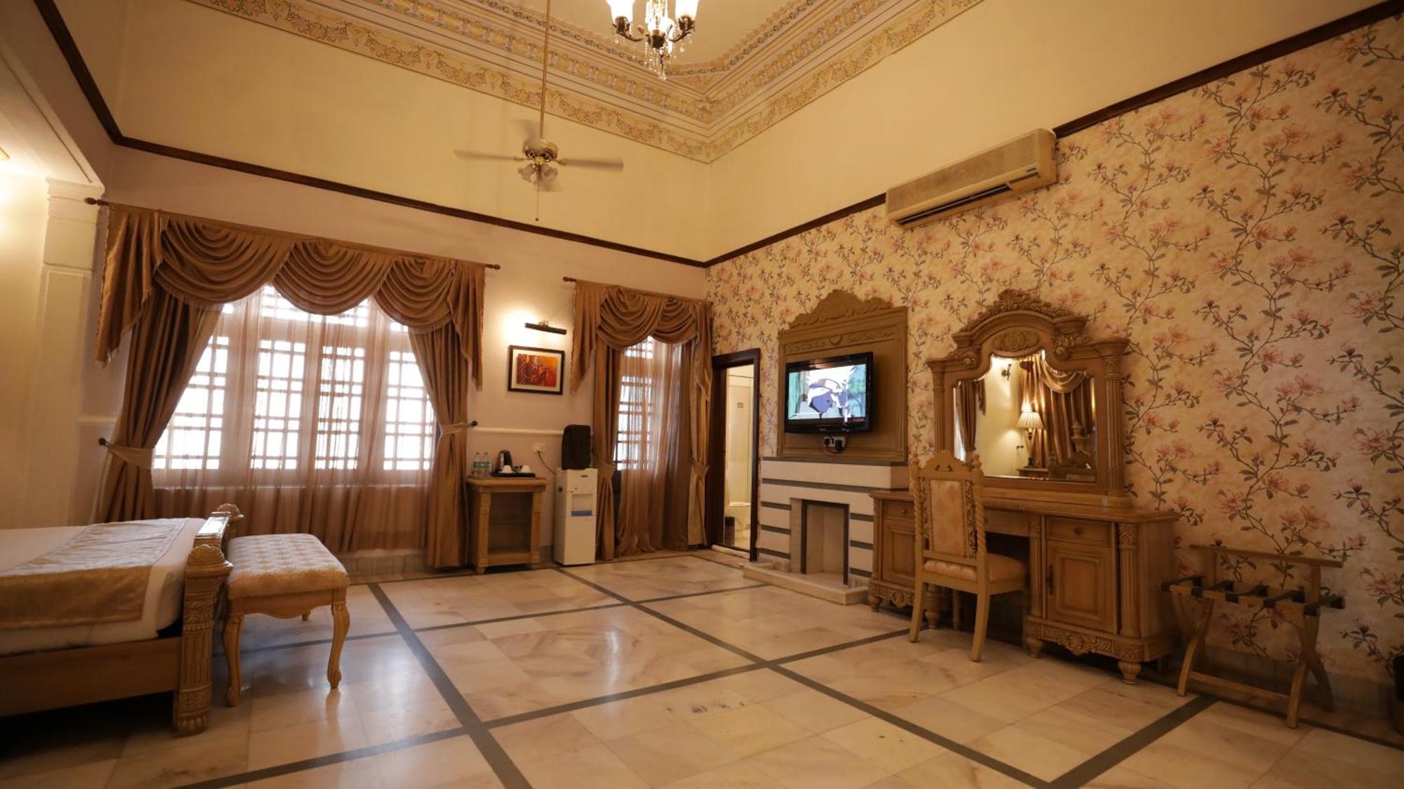 Hotel Merwara Estate- A Luxury Heritage Resort Аджмер Екстер'єр фото